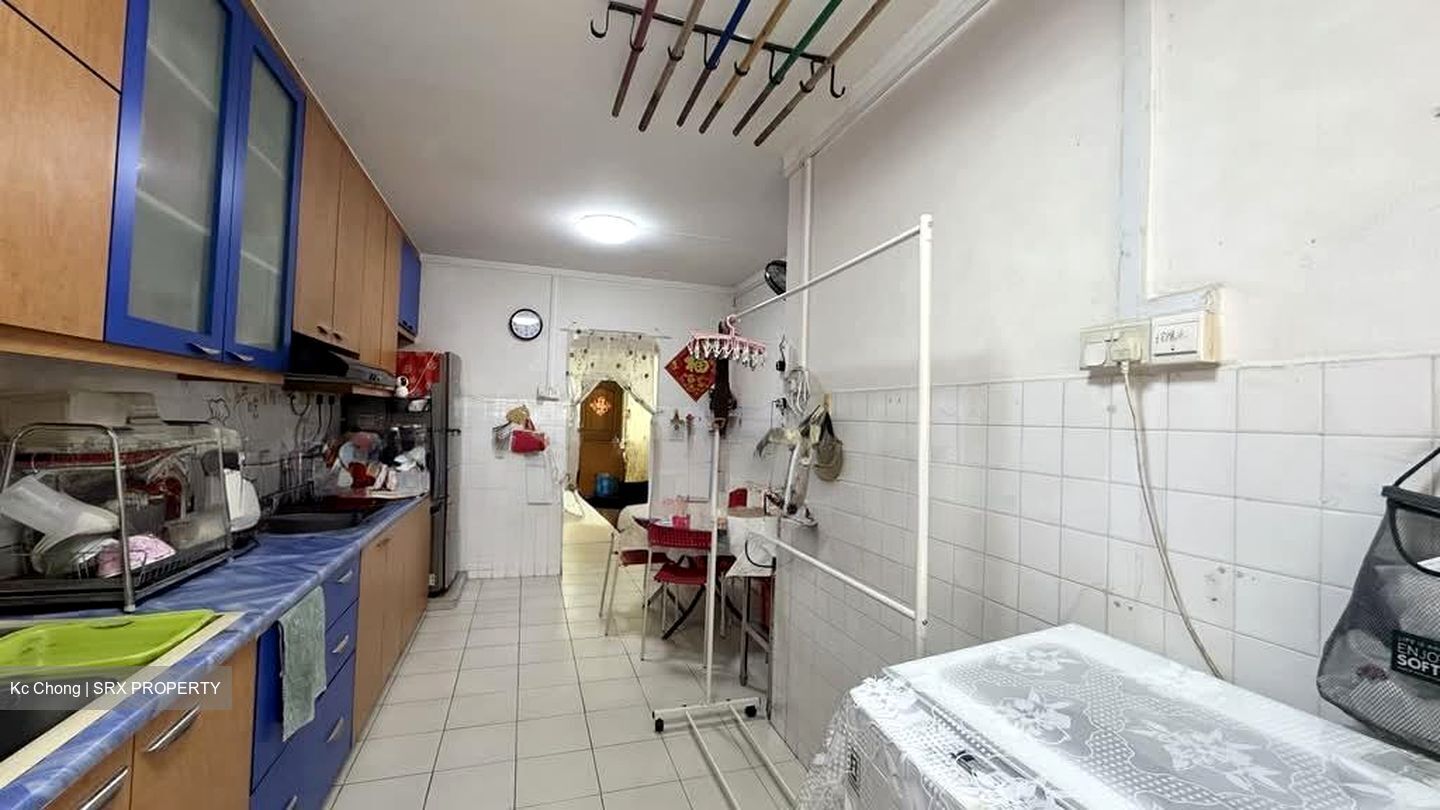 Blk 915 Nanyang Emerald (Jurong West), HDB 3 Rooms #563435921